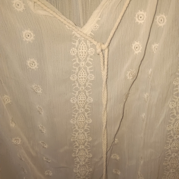 AB Studio White Sheer Embroidered Blouse - Picture 3 of 3